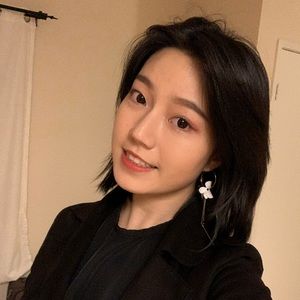 Meet your Posher, Danyi